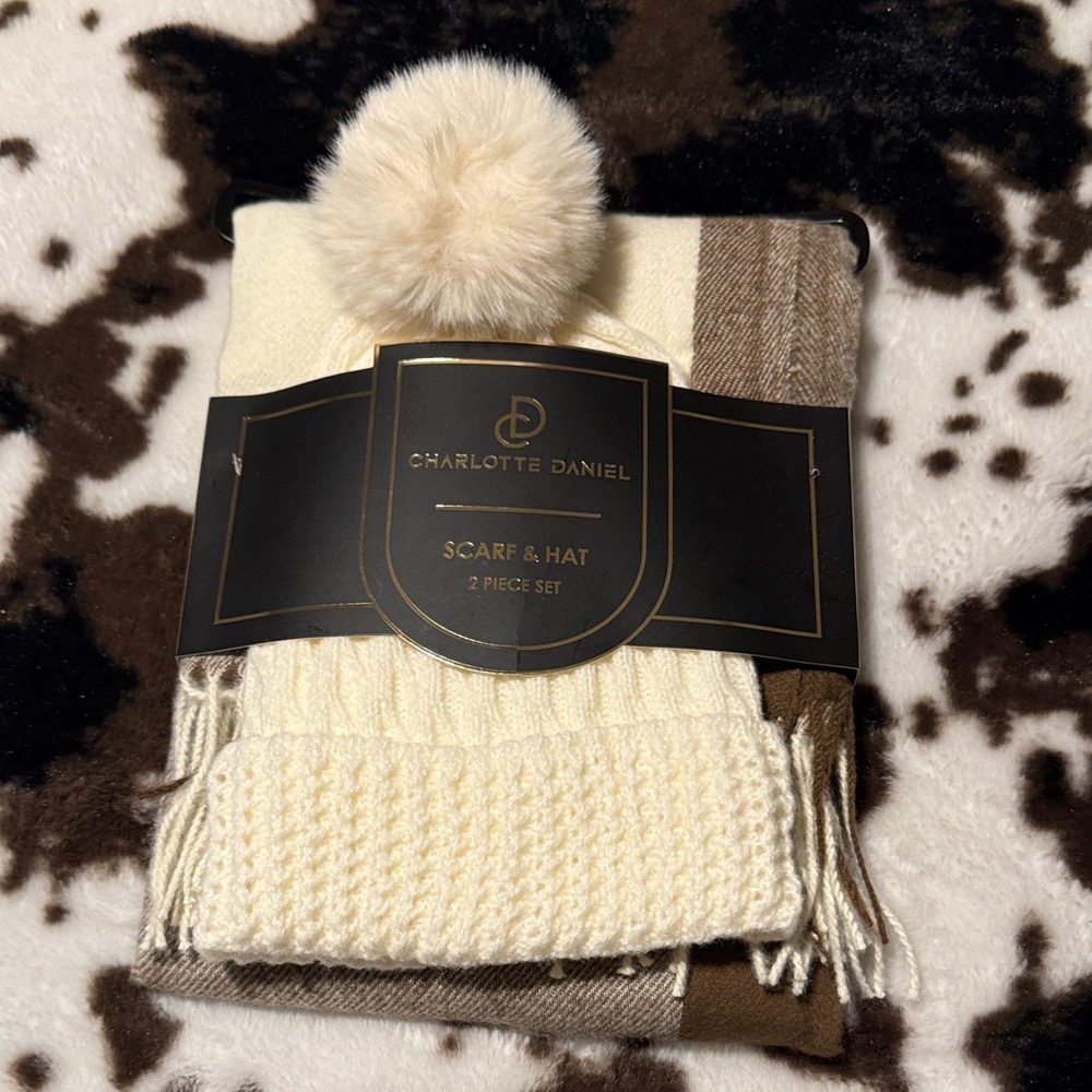 Charlotte Daniel Cream and Brown Scarf & Hat Set NWT